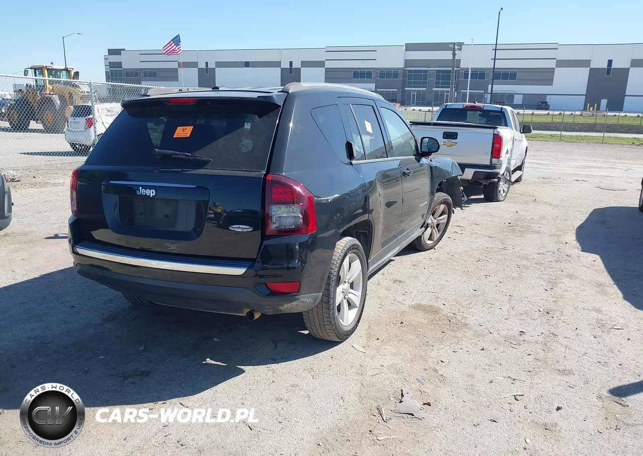 2015 Jeep Compass High Altitude Edition VIN:1C4NJCEA3FD171638 - 4