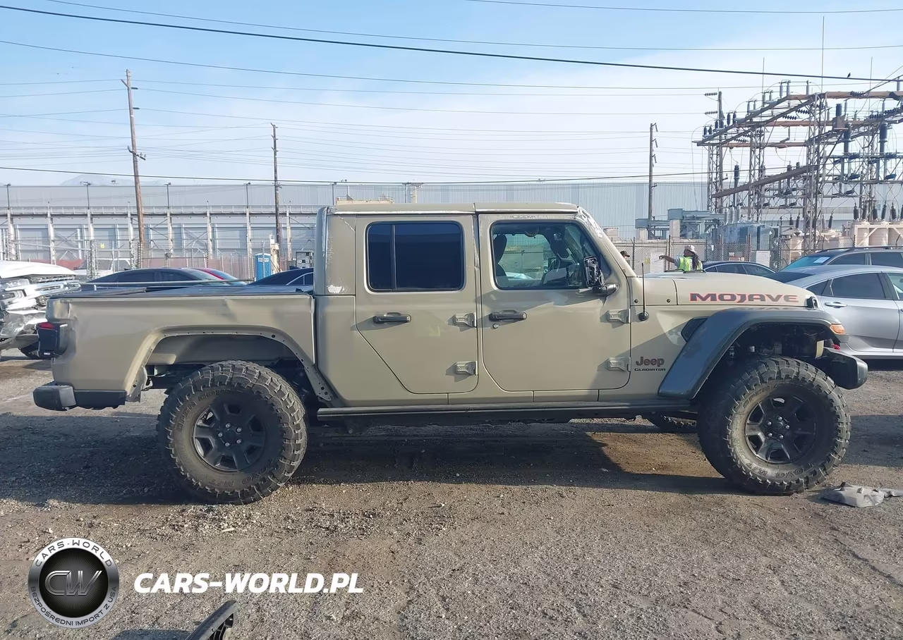 2020 Jeep Gladiator Mojave 4X4 VIN:1C6JJTEG8LL209666 - 13