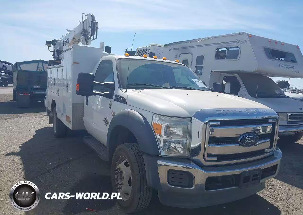 2015 Ford F-550 Chassis Xl