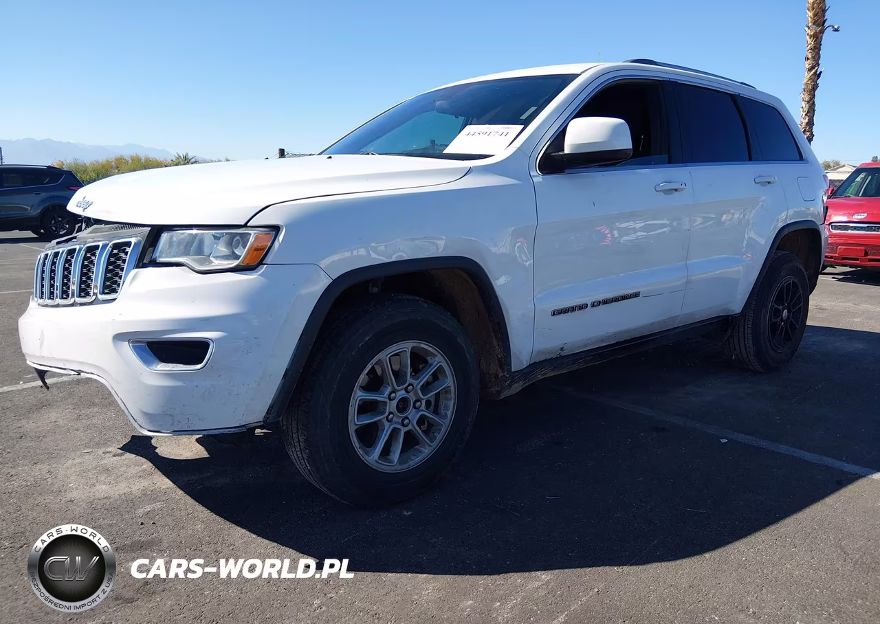 2018 Jeep Grand Cherokee Laredo E 4X4 VIN:1C4RJFAG4JC129653 - 2