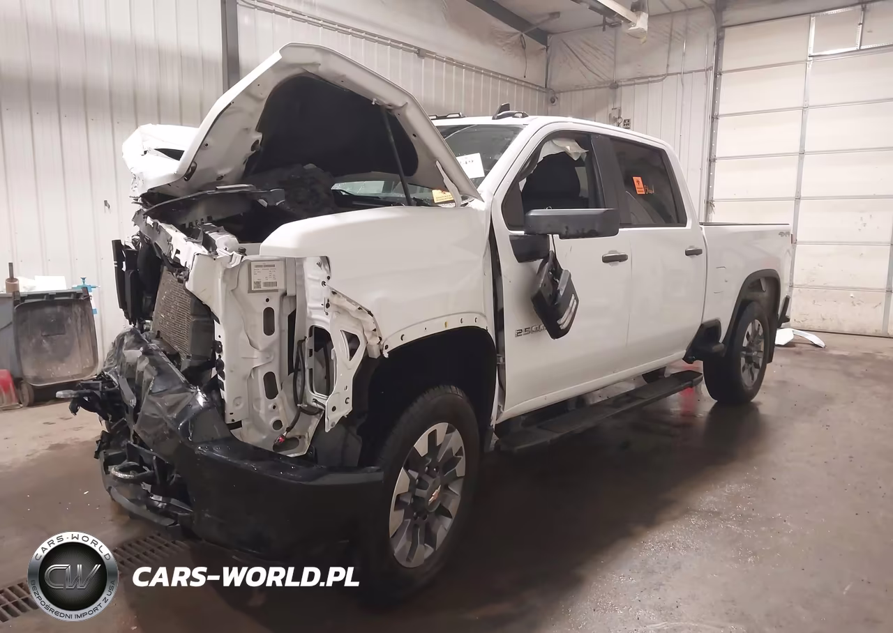 2022 Chevrolet Silverado 2500Hd 4Wd Standard Bed Custom VIN:1GC4YME7XNF105348 - 2