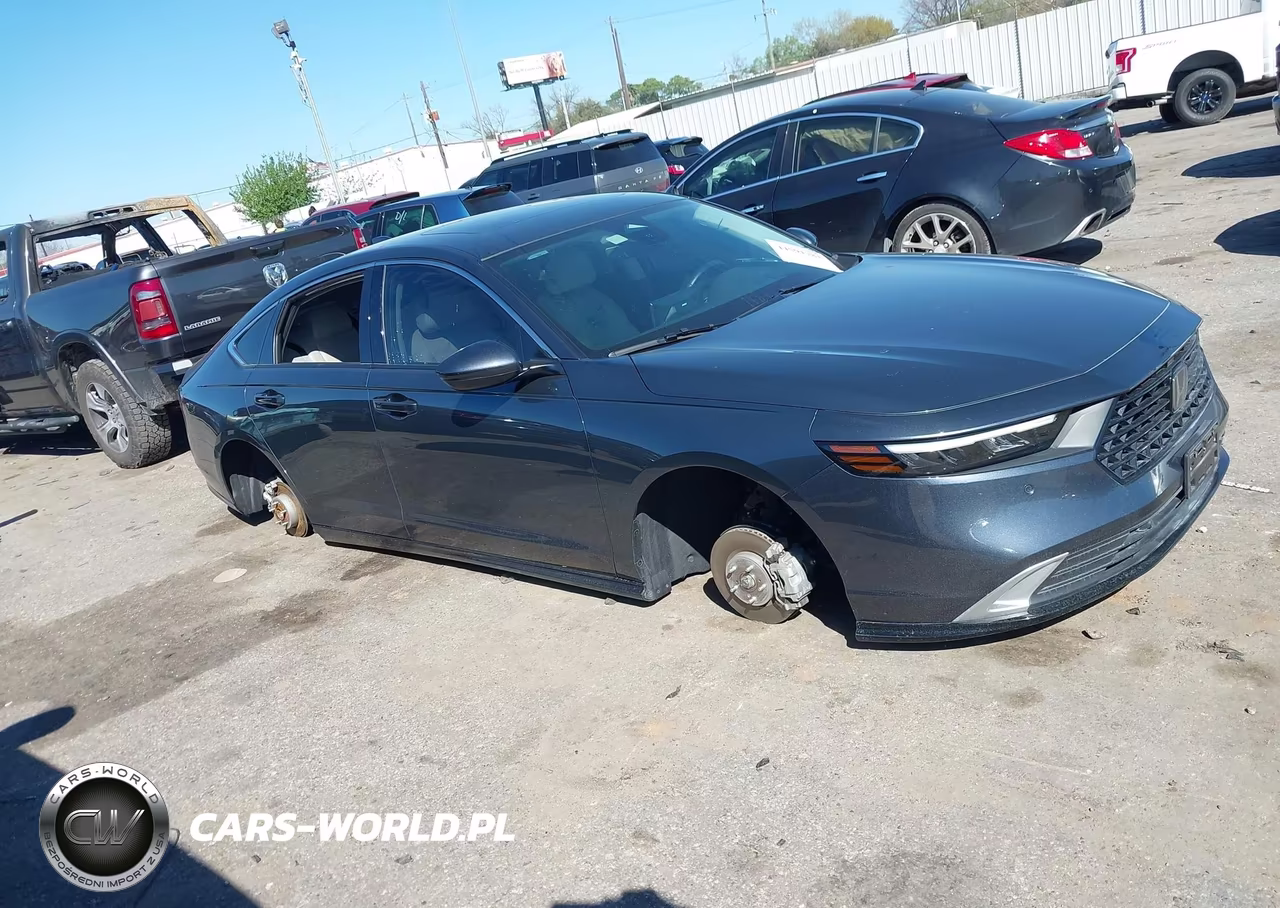 2024 Honda Accord Hybrid Touring VIN:1HGCY2F82RA050857 - 13