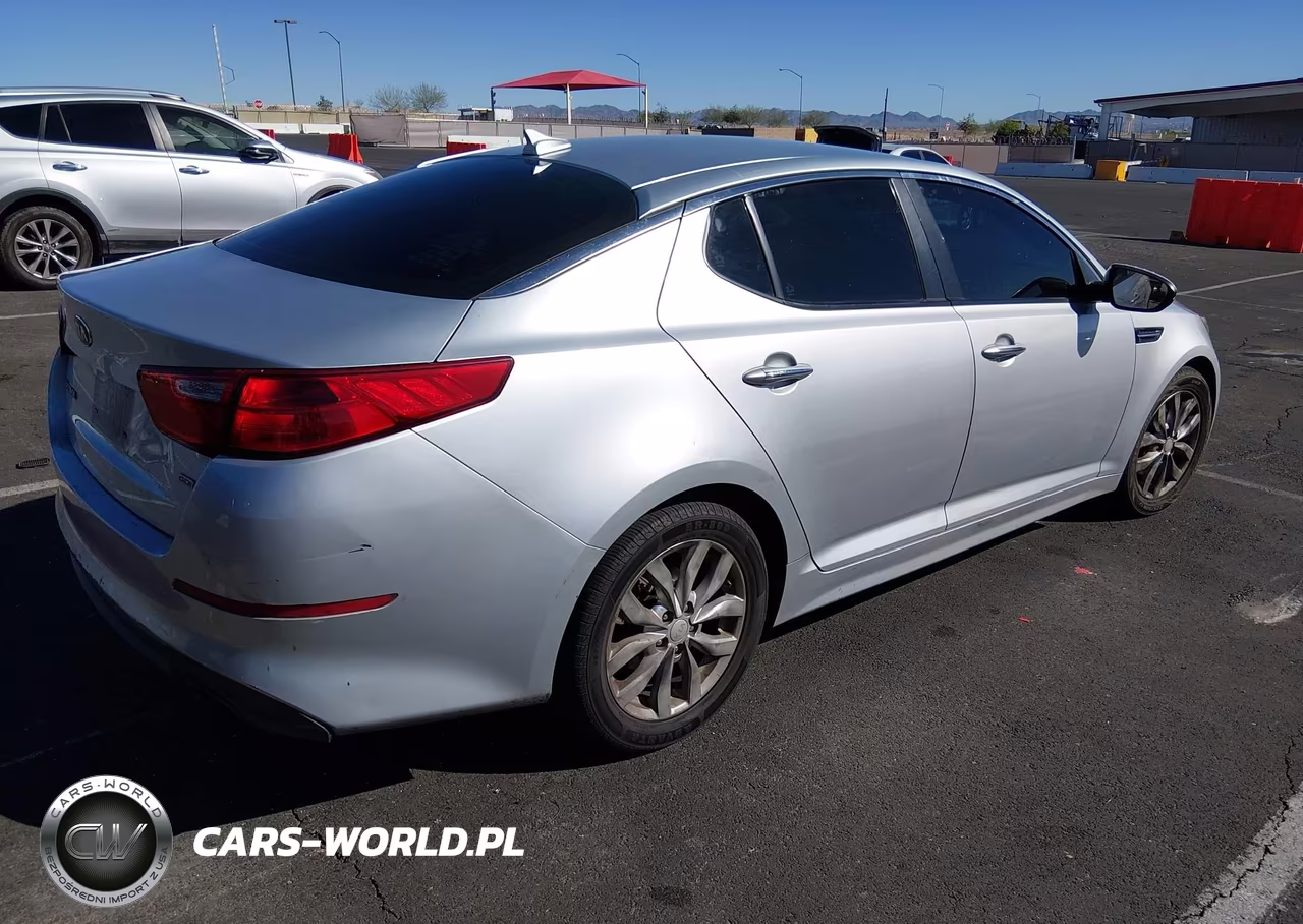 2015 Kia Optima Lx VIN:5XXGM4A71FG472043 - 4