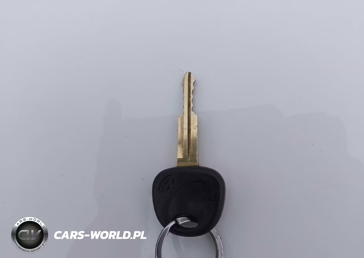 2004 Hyundai Accent Gl VIN:KMHCG45C94U546082 - 11
