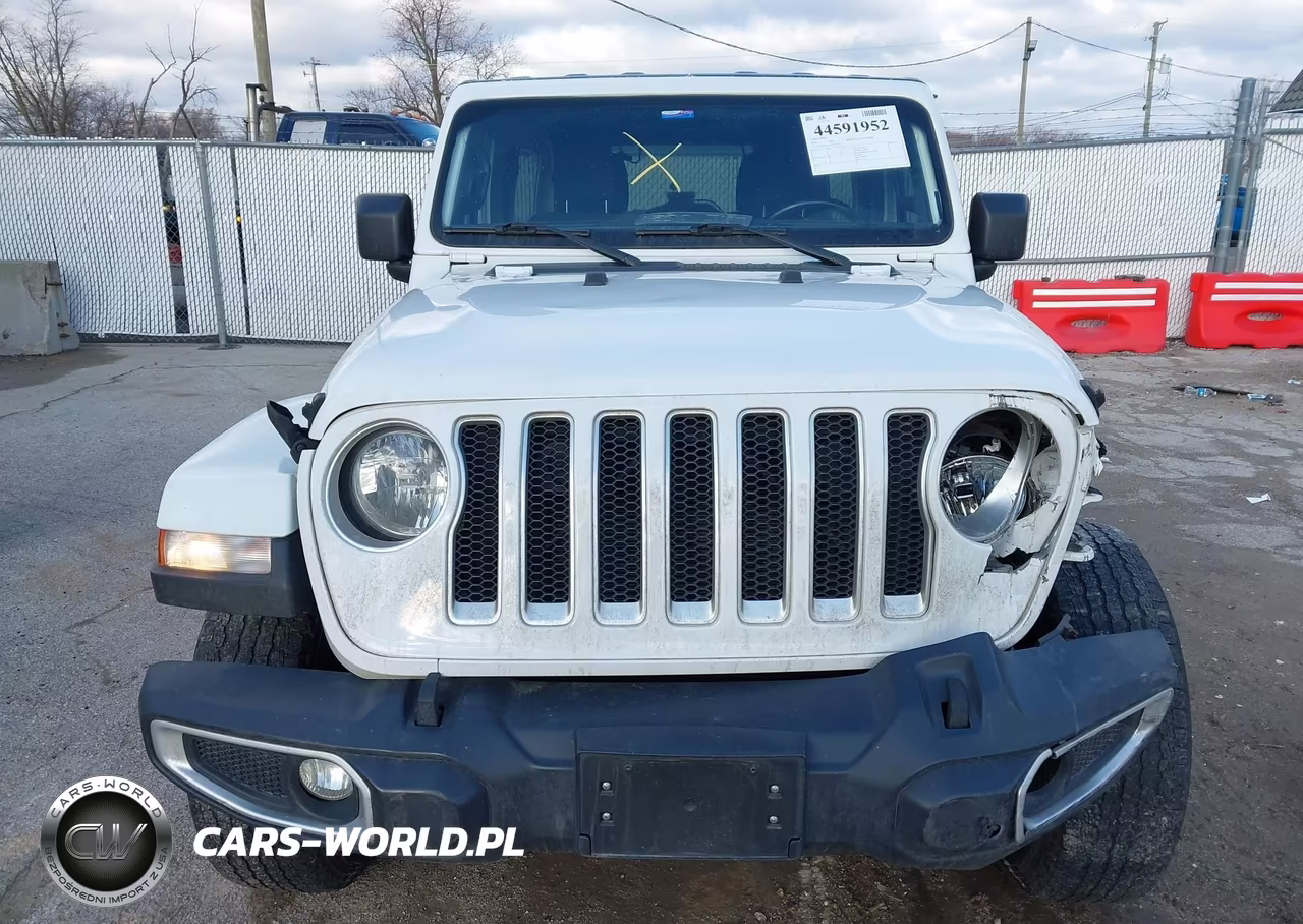 2020 Jeep Wrangler Unlimited Sahara 4X4 VIN:1C4HJXENXLW230319 - 12