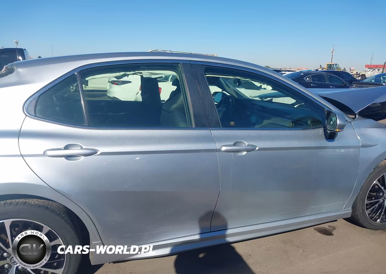 2018 Toyota Camry Se VIN:JTNB11HK8J3048083 - 14