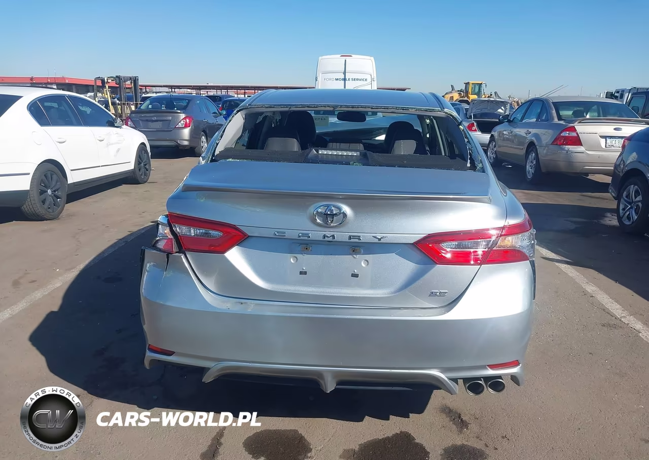 2018 Toyota Camry Se VIN:JTNB11HK8J3048083 - 17