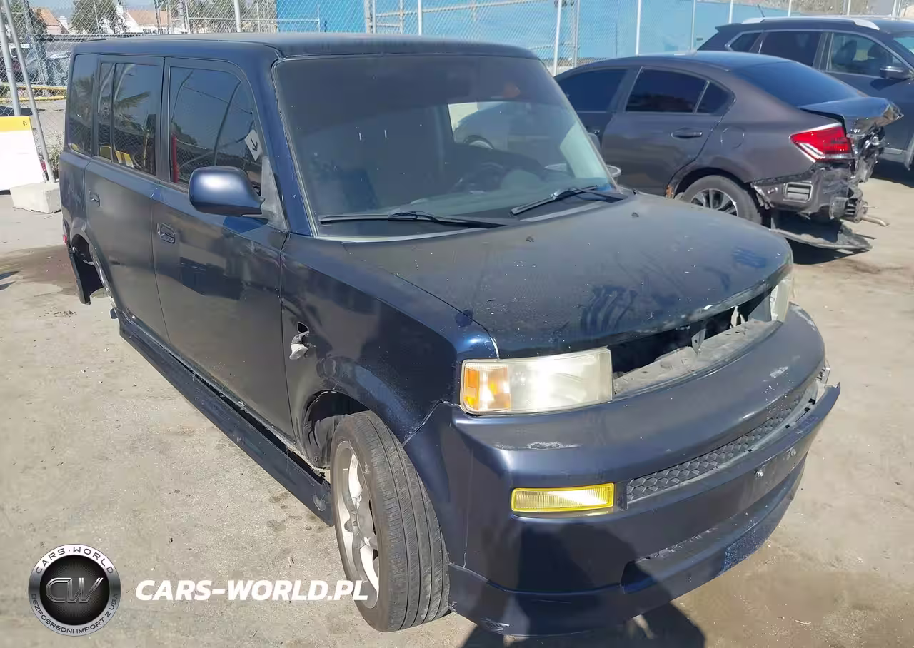 2004 Scion Xb