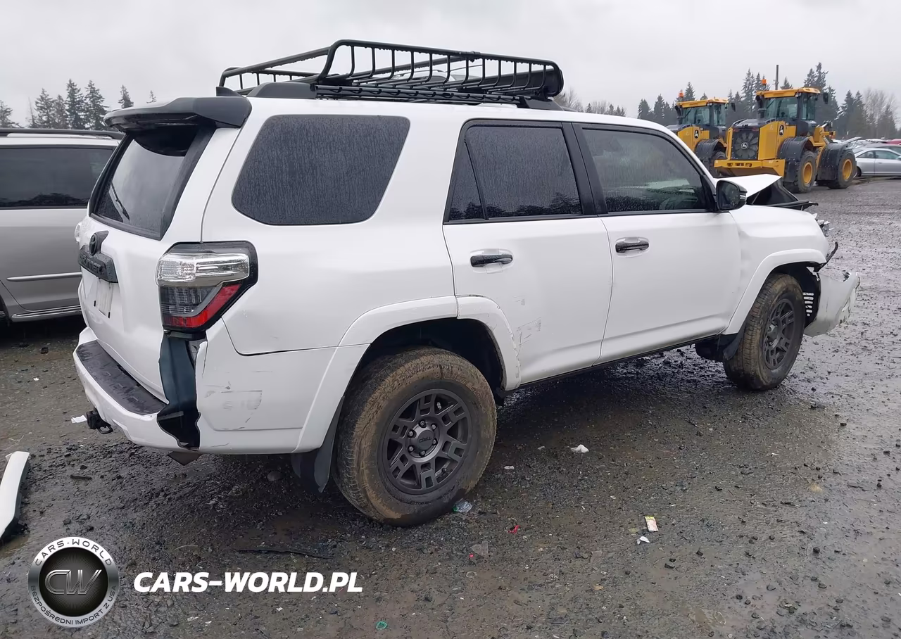 2020 Toyota 4Runner Venture Special Edition VIN:JTEBU5JRXL5835632 - 4