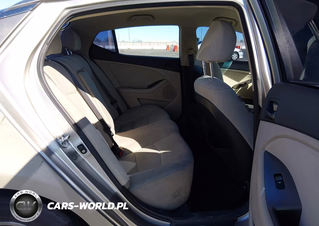 2014 Kia Optima Lx VIN:KNAGM4A78E5475666 - 8