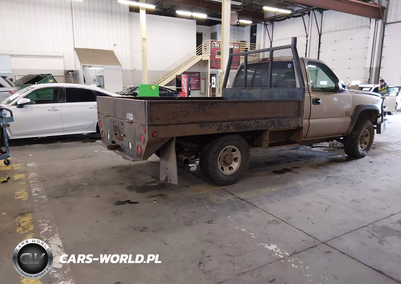 2004 Chevrolet Silverado 3500 VIN:1GCHK34274E388119 - 4