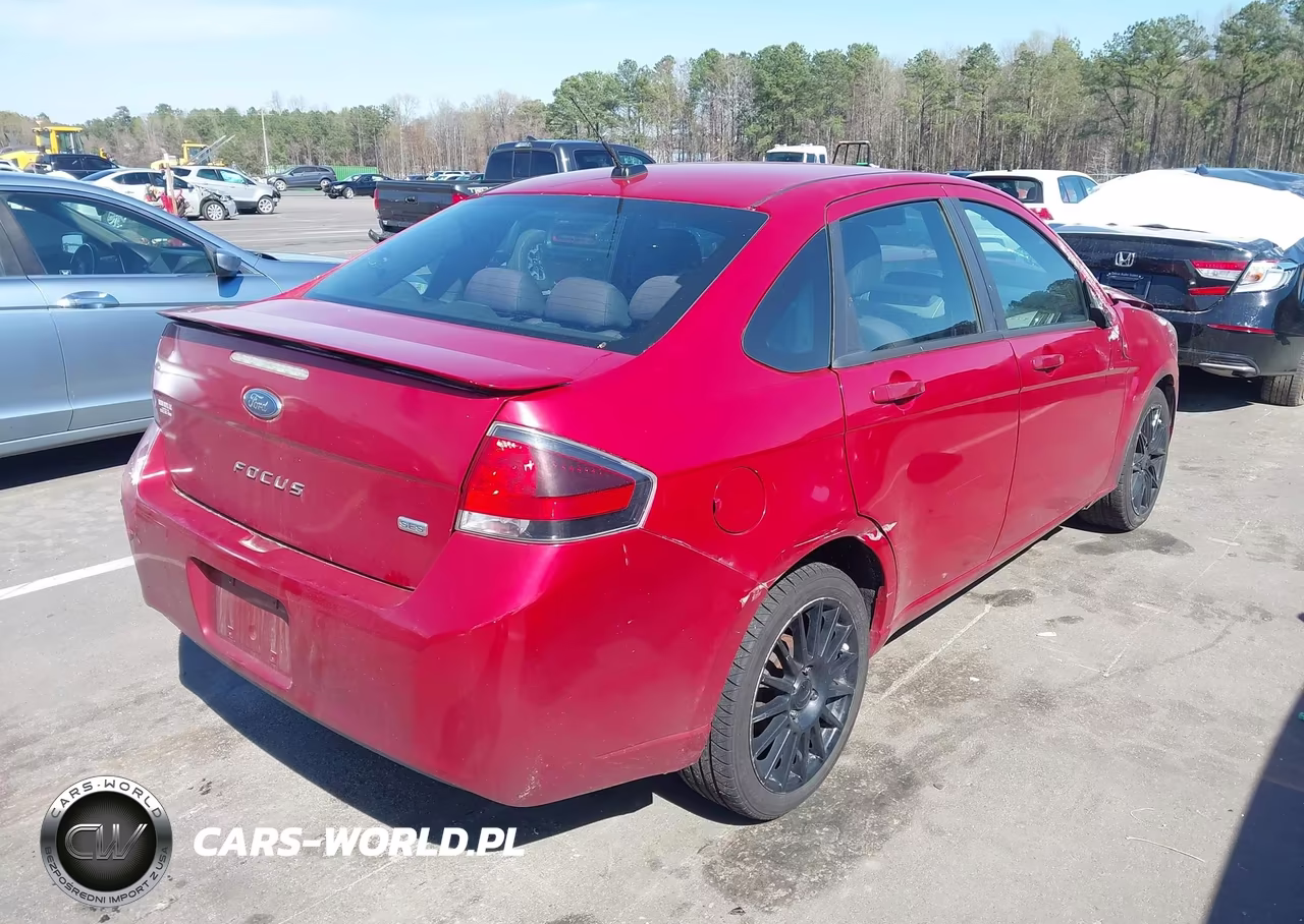 2011 Ford Focus Ses VIN:1FAHP3GN4BW143217 - 4