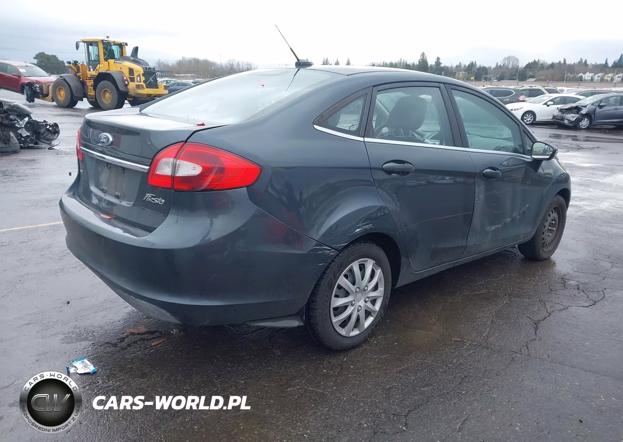2011 Ford Fiesta Sel VIN:3FADP4CJ9BM222549 - 4