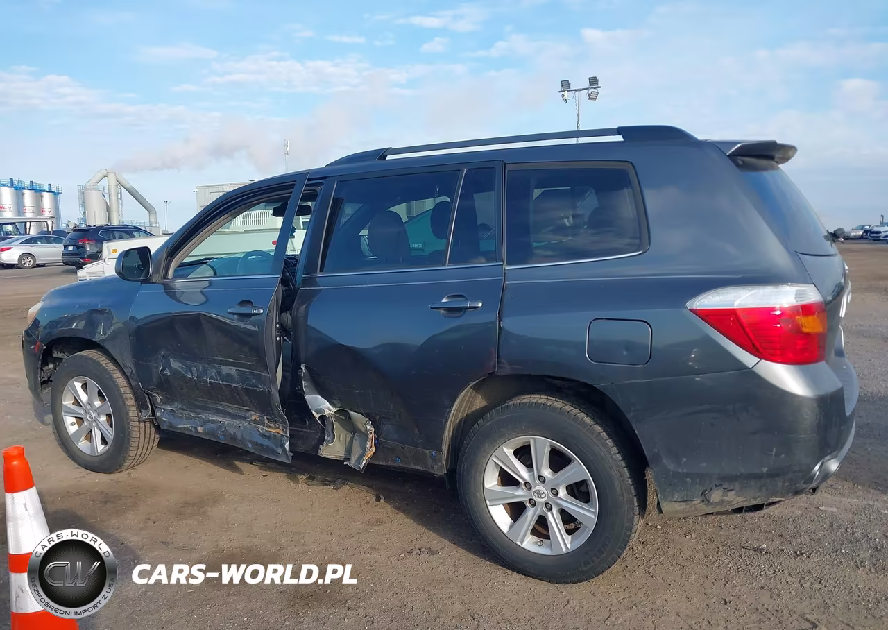 2011 Toyota Highlander Base V6 VIN:5TDBK3EH4BS044098 - 14