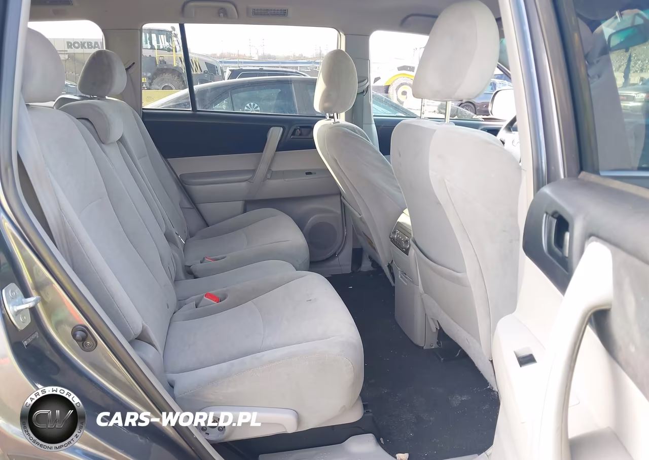 2011 Toyota Highlander Base V6 VIN:5TDBK3EH4BS044098 - 8