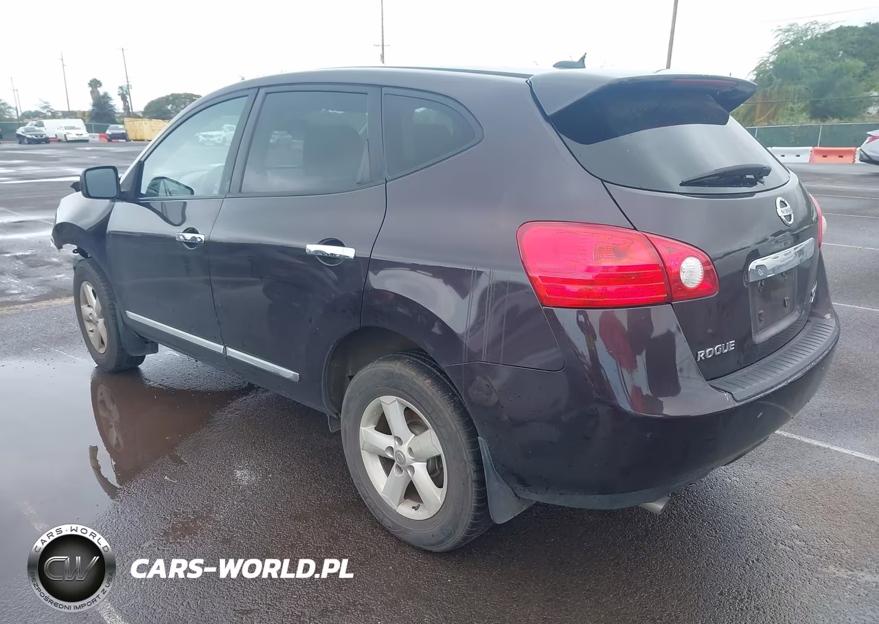 2013 Nissan Rogue S VIN:JN8AS5MV2DW135649 - 3
