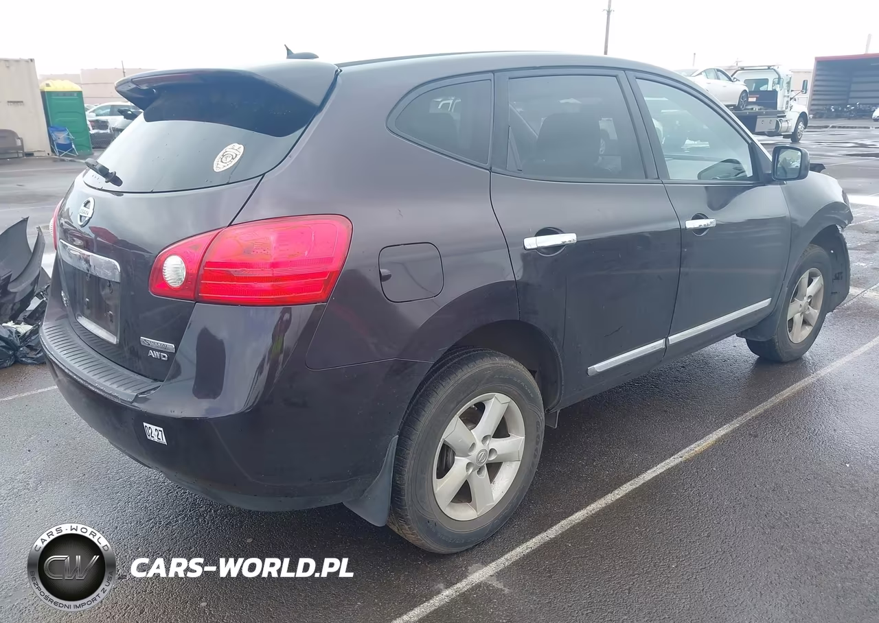 2013 Nissan Rogue S VIN:JN8AS5MV2DW135649 - 4