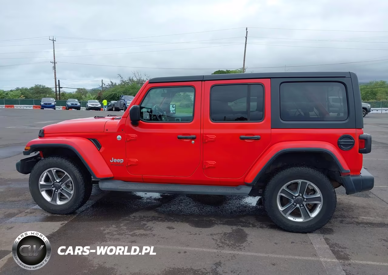 2020 Jeep Wrangler Unlimited Sahara 4X4 VIN:1C4HJXEN5LW230311 - 15
