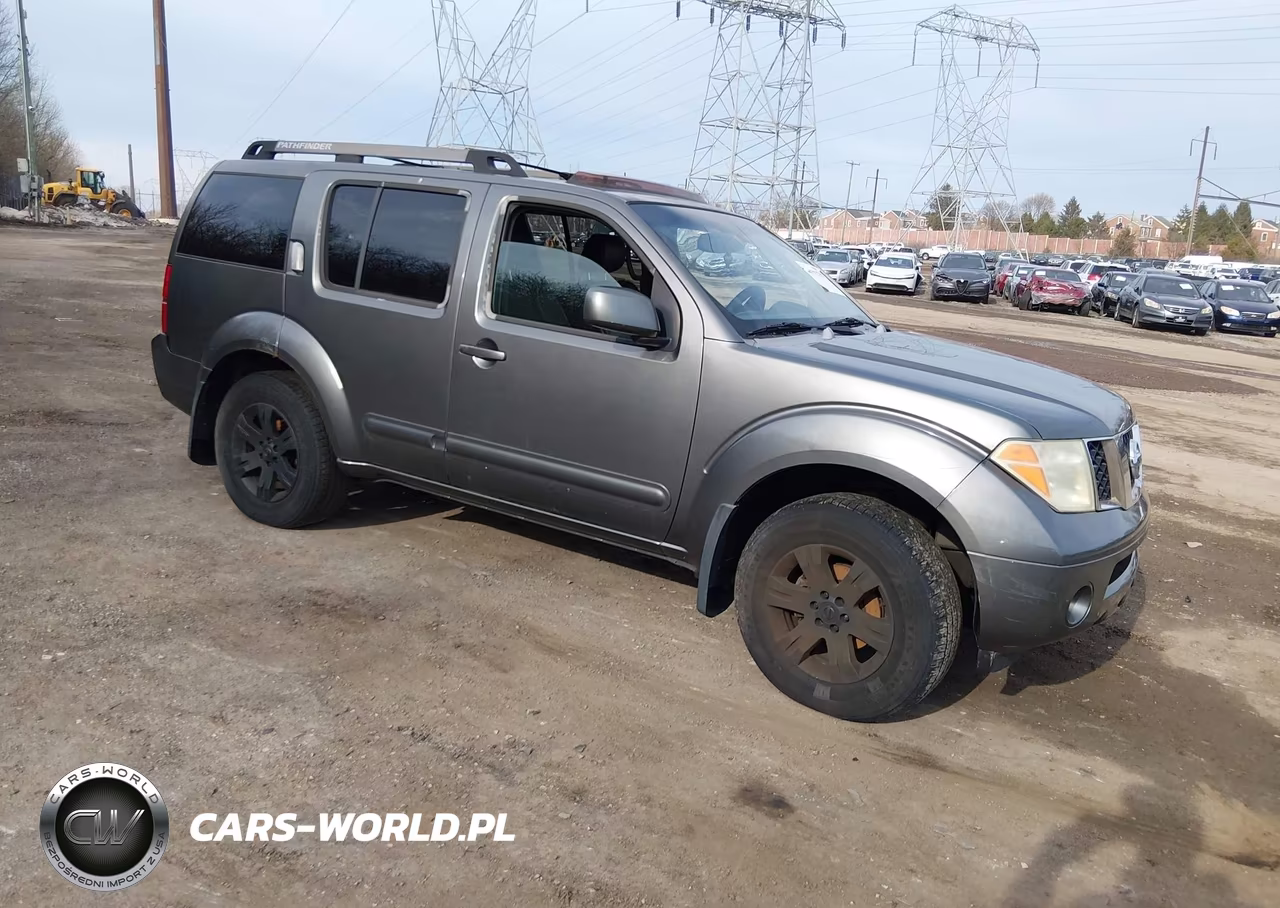 2005 Nissan Pathfinder Le