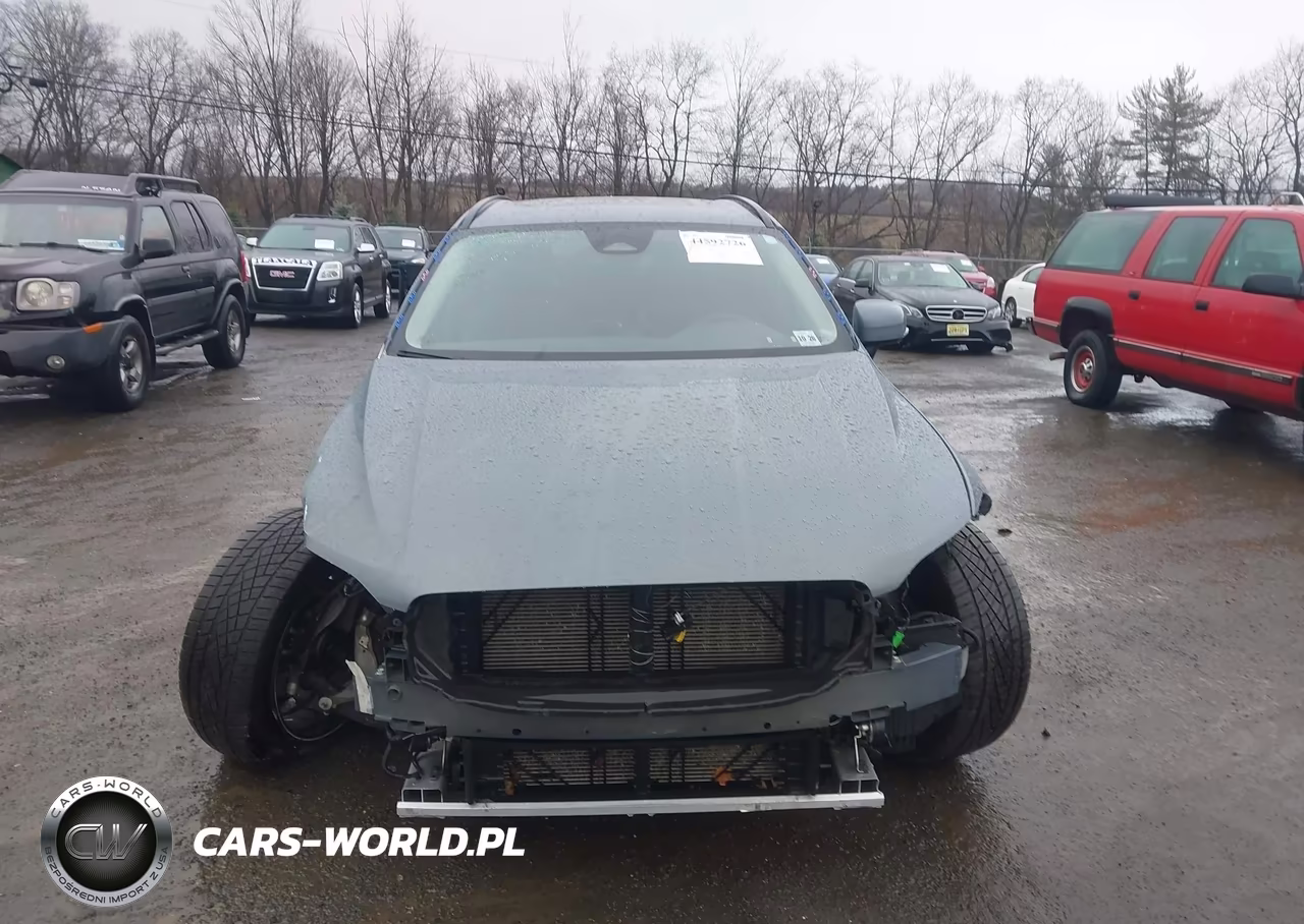 2022 Volvo Xc60 B5 Momentum VIN:YV4L12RKXN1915849 - 13