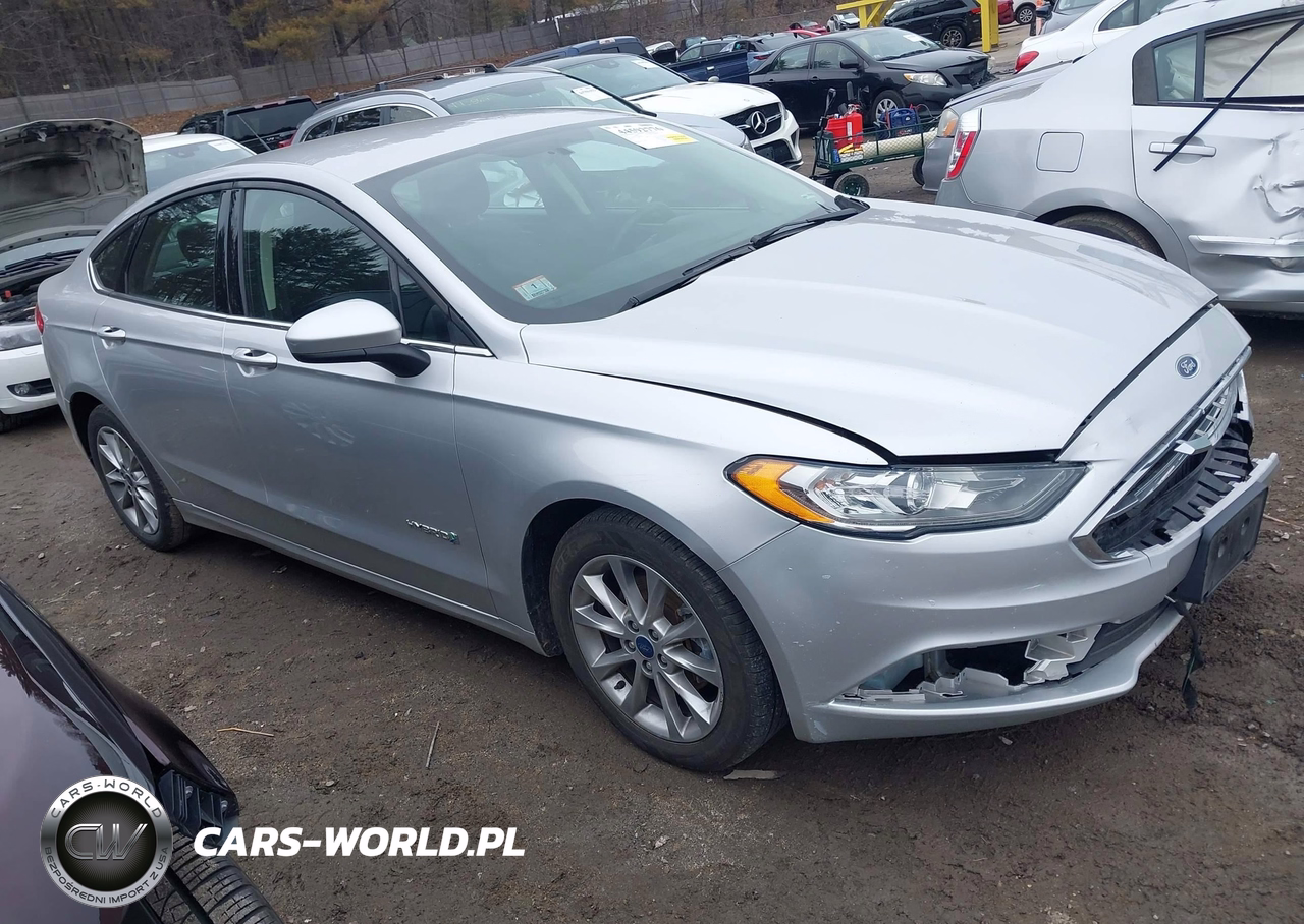 2017 Ford Fusion Hybrid Se
