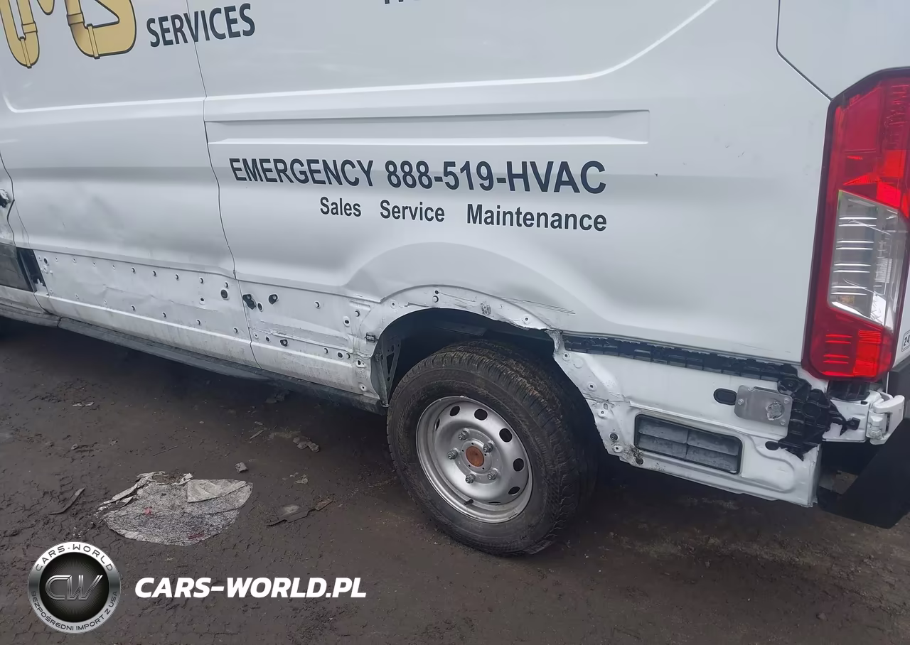 2024 Ford Transit-250 VIN:1FTBR1C82RKB91010 - 17
