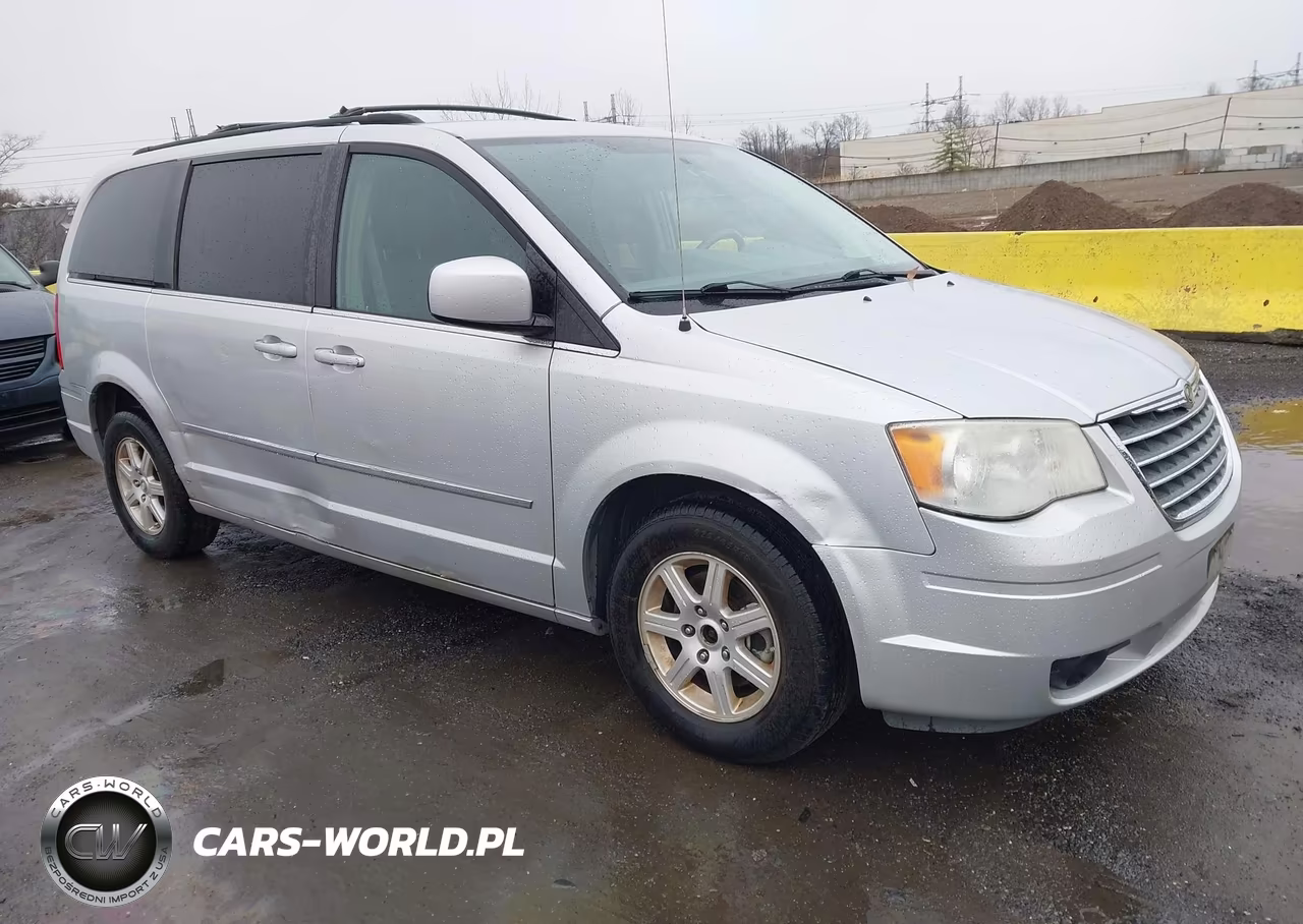 2010 Chrysler Town & Country Touring