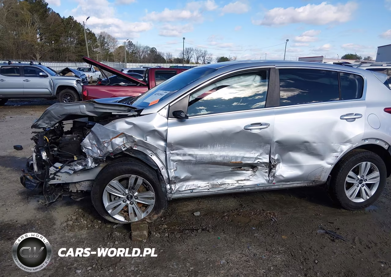 2019 Kia Sportage Lx VIN:KNDPM3AC8K7586910 - 6