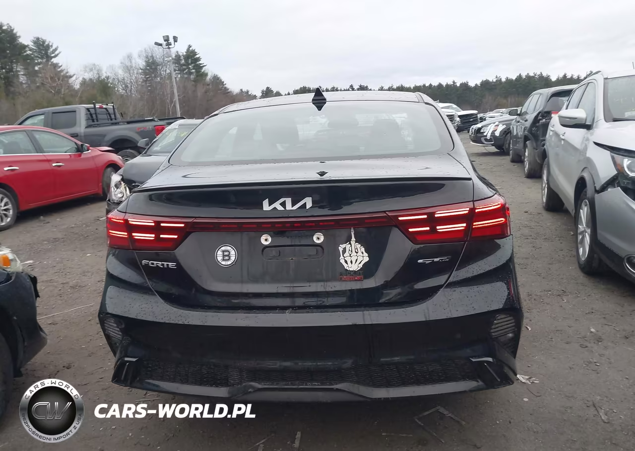 2023 Kia Forte Gt-Line VIN:3KPF54ADXPE579813 - 17
