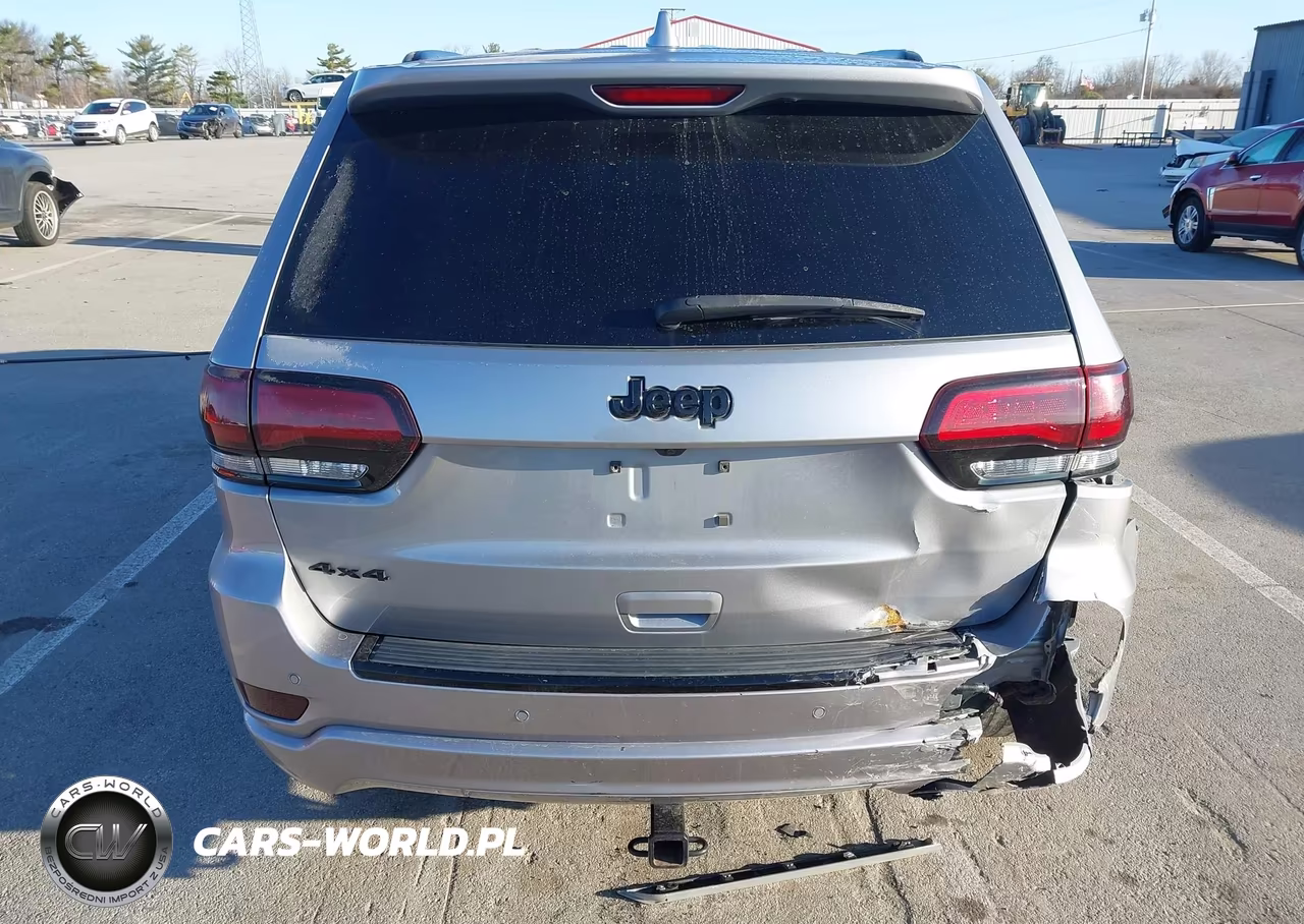 2017 Jeep Grand Cherokee Altitude 4X4 VIN:1C4RJFAG2HC855926 - 16