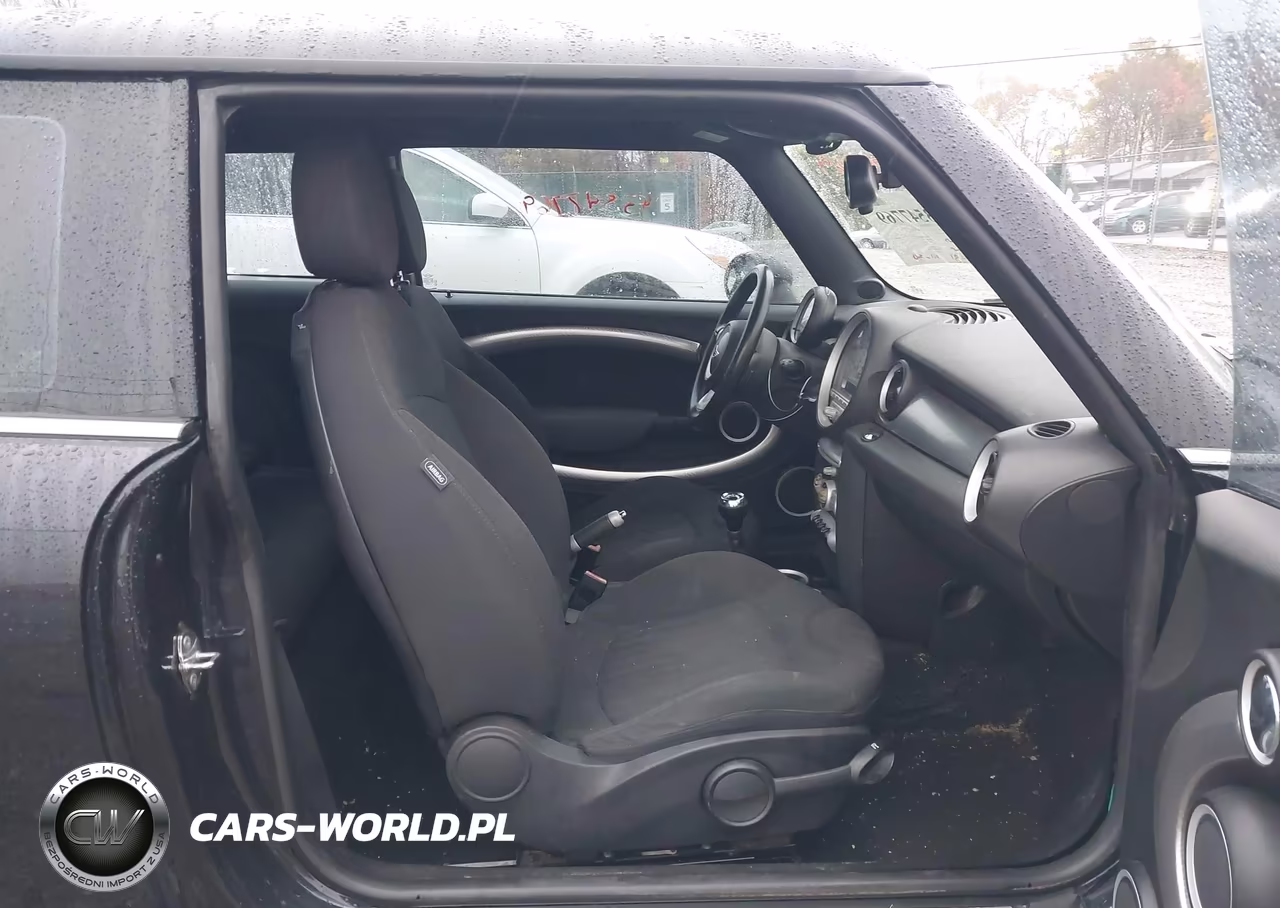 2007 Mini Cooper S VIN:WMWMF735X7TL83855 - 5