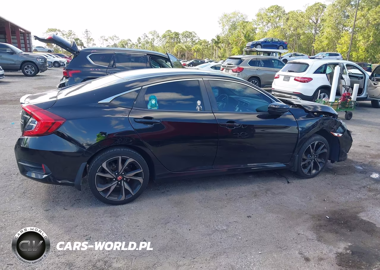 2019 Honda Civic Sport VIN:2HGFC2F83KH596327 - 13