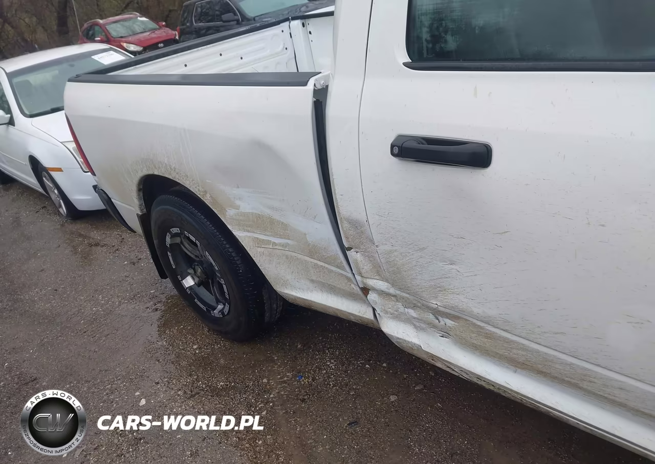 2016 Ram 1500 Tradesman VIN:3C6JR6AT8GG205987 - 12