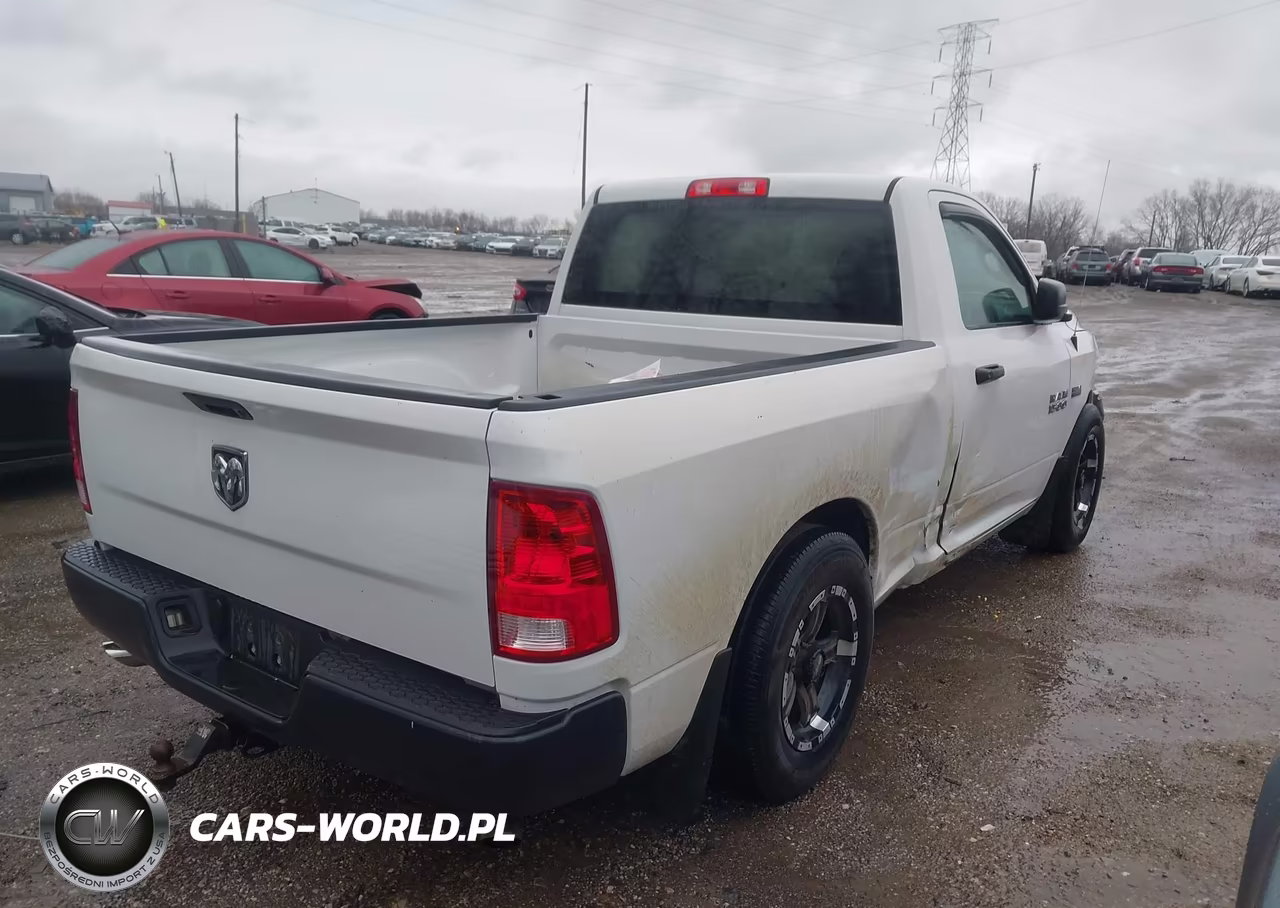 2016 Ram 1500 Tradesman VIN:3C6JR6AT8GG205987 - 4