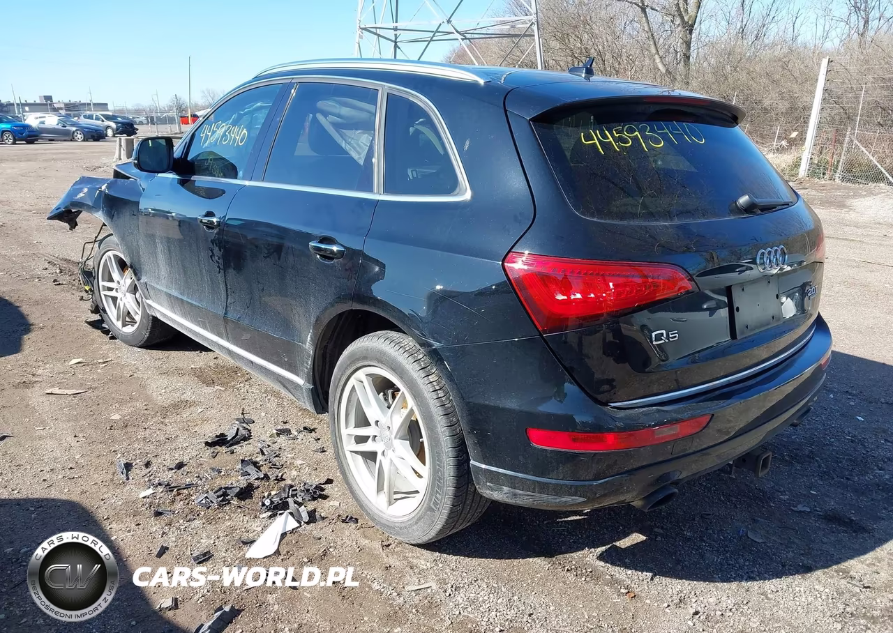 2017 Audi Q5 2.0T Premium VIN:WA1L2AFPXHA009547 - 3