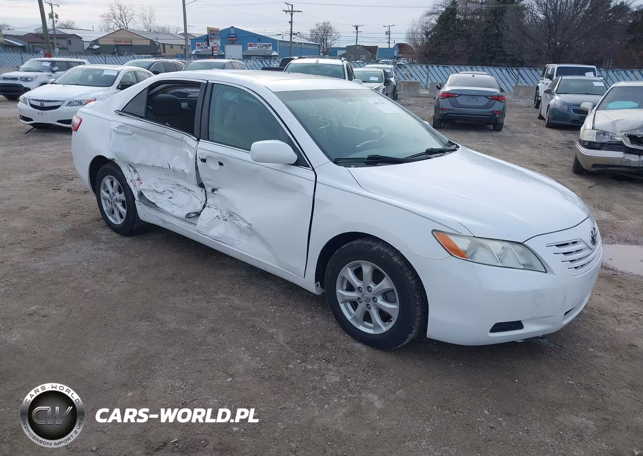 2008 Toyota Camry Le V6 – zdjęcie 1 z 17