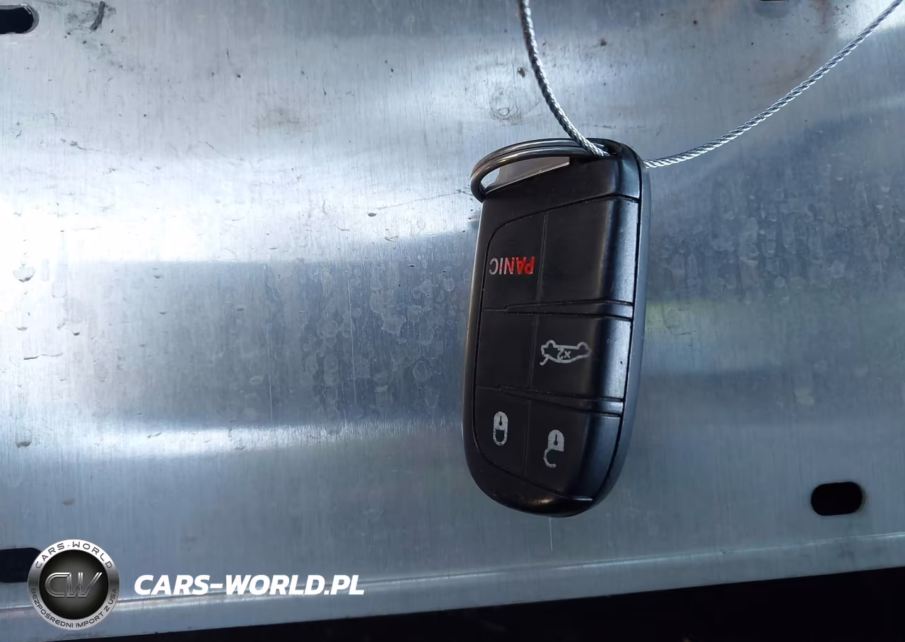 2018 Dodge Challenger R-T Scat Pack VIN:2C3CDZFJ7JH300707 - 11