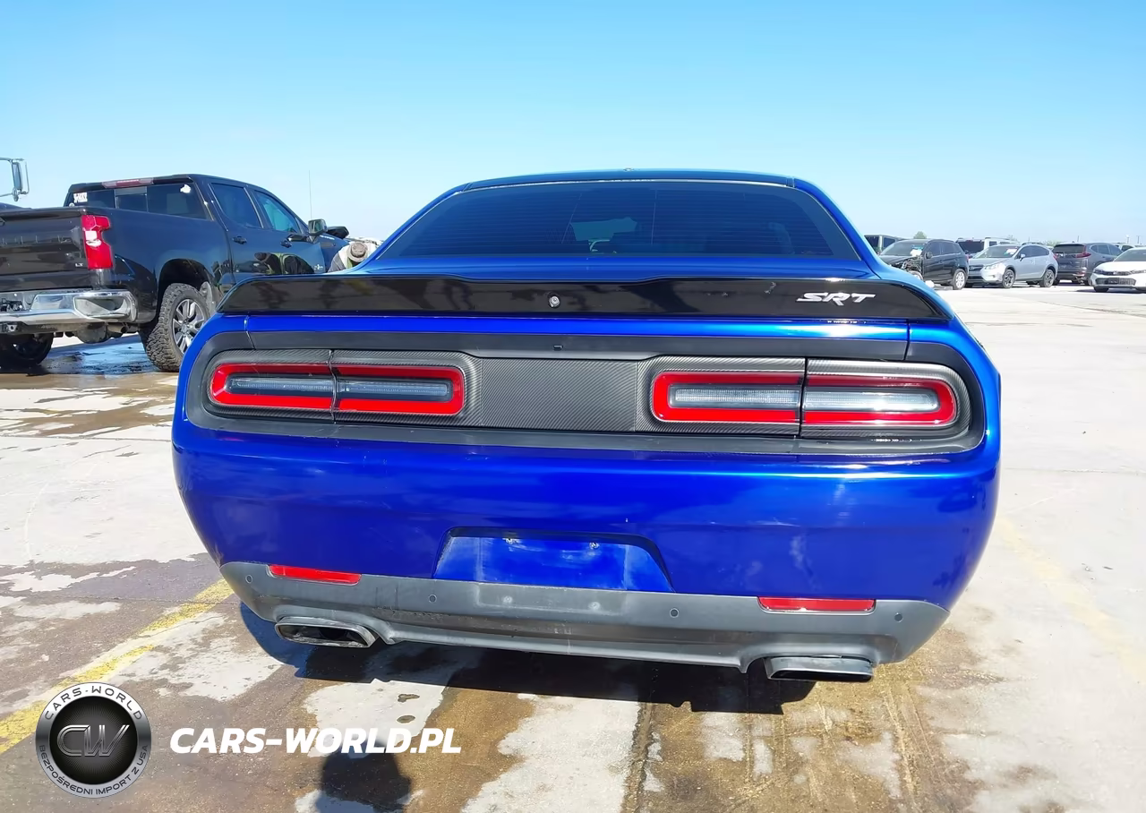 2018 Dodge Challenger R-T Scat Pack VIN:2C3CDZFJ7JH300707 - 17