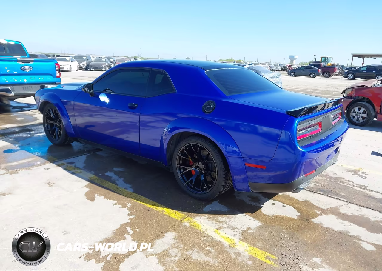 2018 Dodge Challenger R-T Scat Pack VIN:2C3CDZFJ7JH300707 - 3