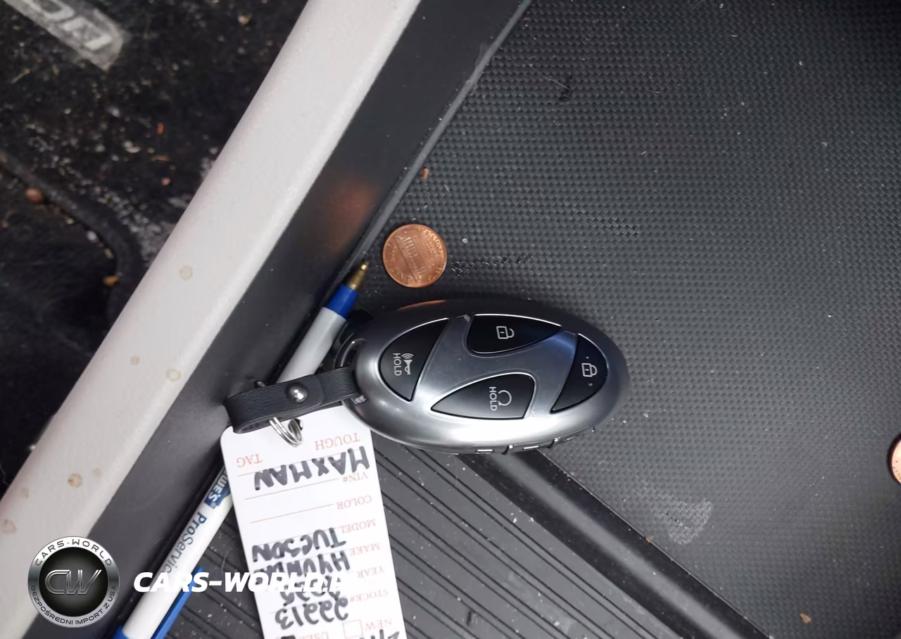 2025 Hyundai Tucson Hybrid Limited VIN:KM8JEDD14SU397803 - 11