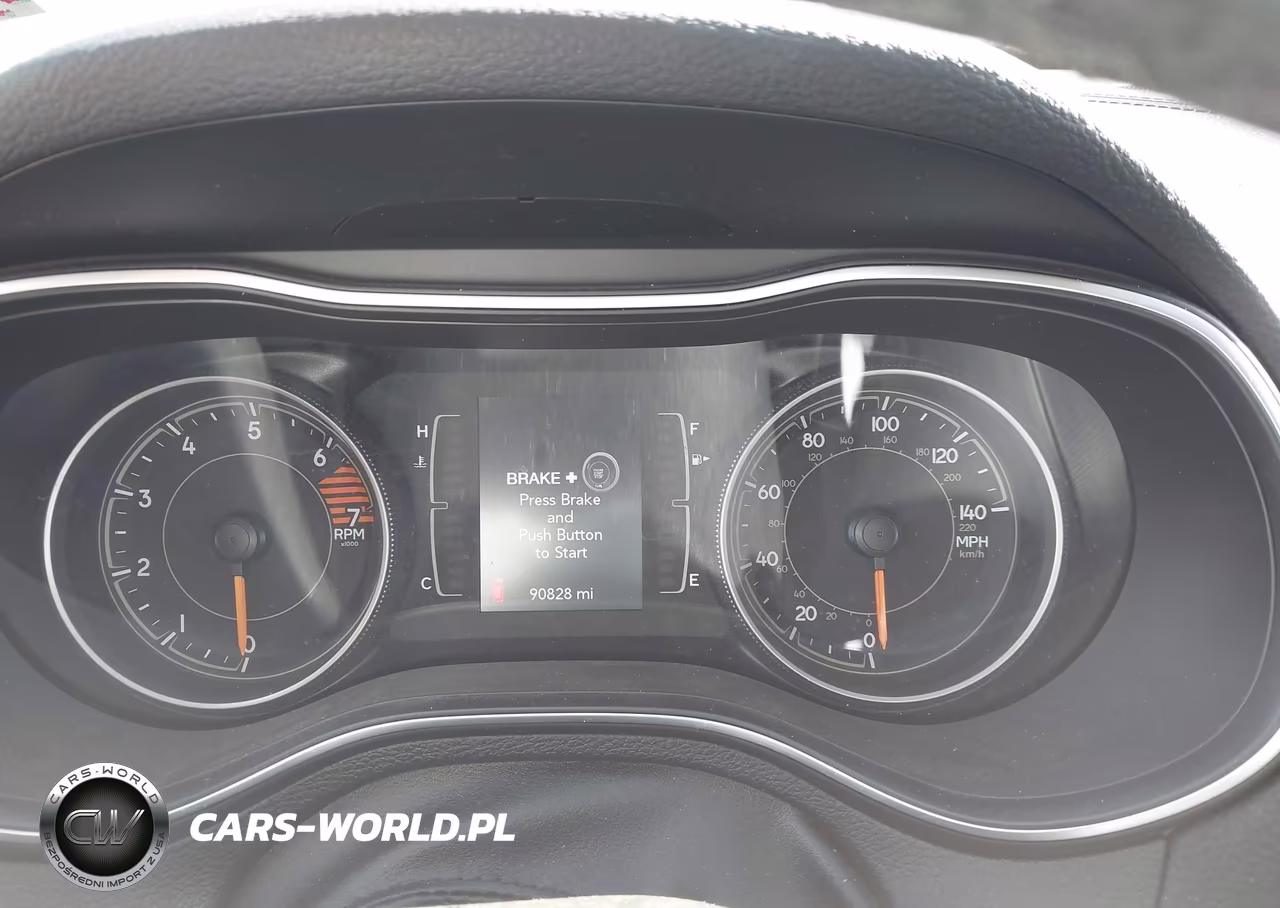 2019 Jeep Cherokee Latitude Plus Fwd VIN:1C4PJLLB1KD205705 - 7