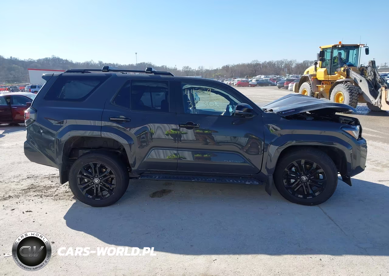 2026 Toyota 4Runner Hybrid Platinum VIN:JTEVB5BR5T5029604 - 14