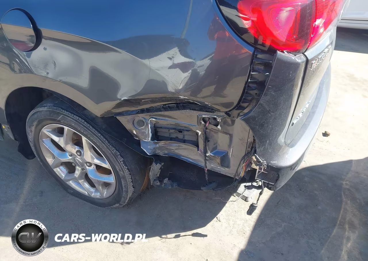 2019 Chrysler Pacifica Limited VIN:2C4RC1GG3KR551586 - 6