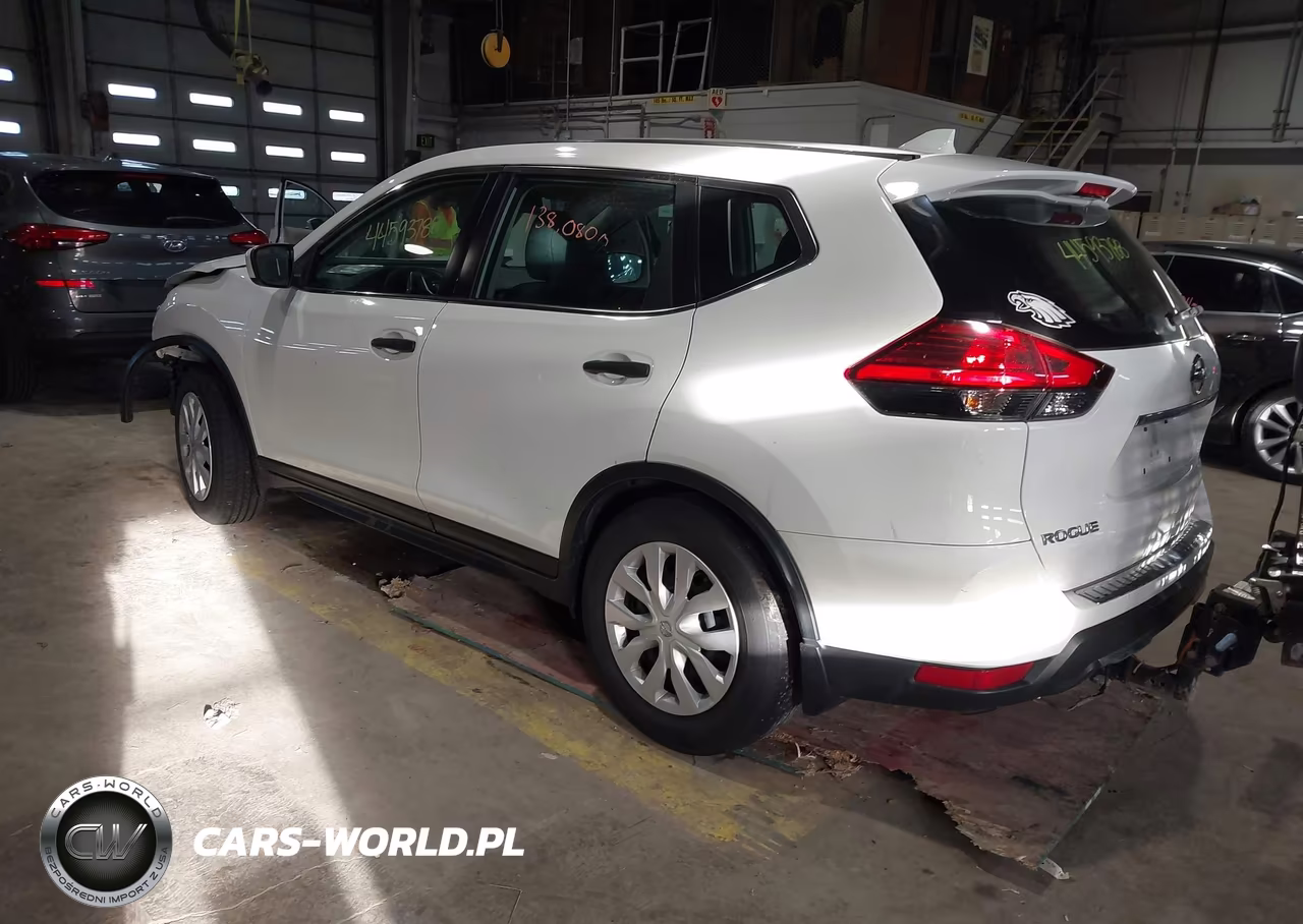 2017 Nissan Rogue S VIN:5N1AT2MT8HC845132 - 3