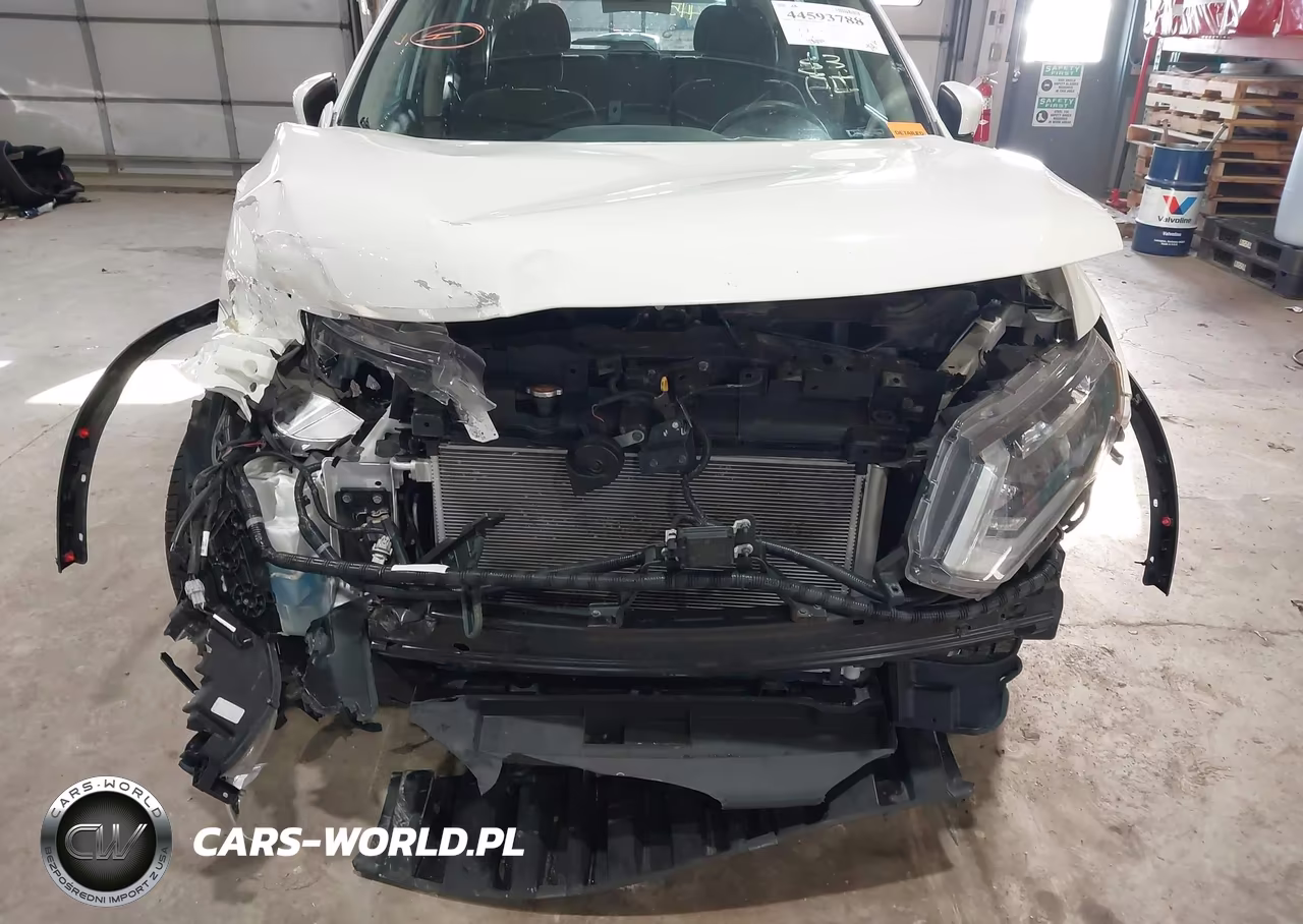 2017 Nissan Rogue S VIN:5N1AT2MT8HC845132 - 6