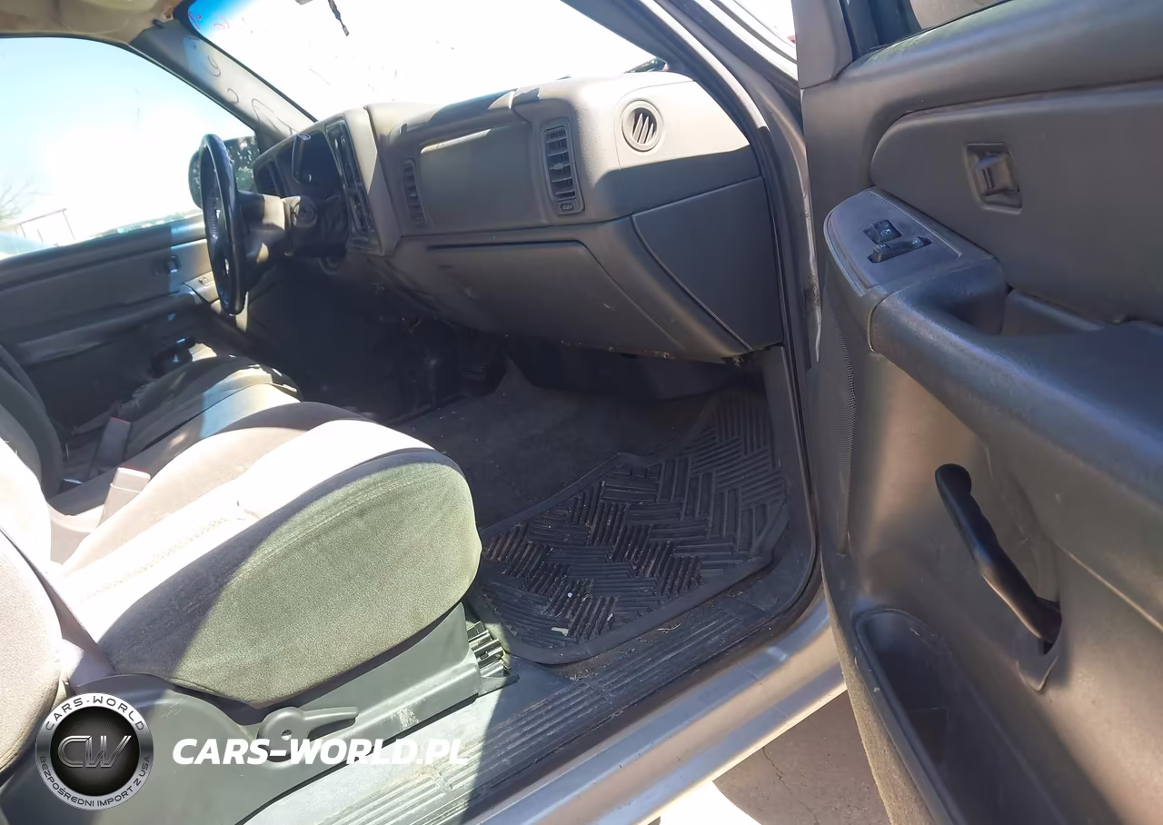 2004 Chevrolet Silverado 1500 Ls VIN:2GCEK19V241164154 - 5