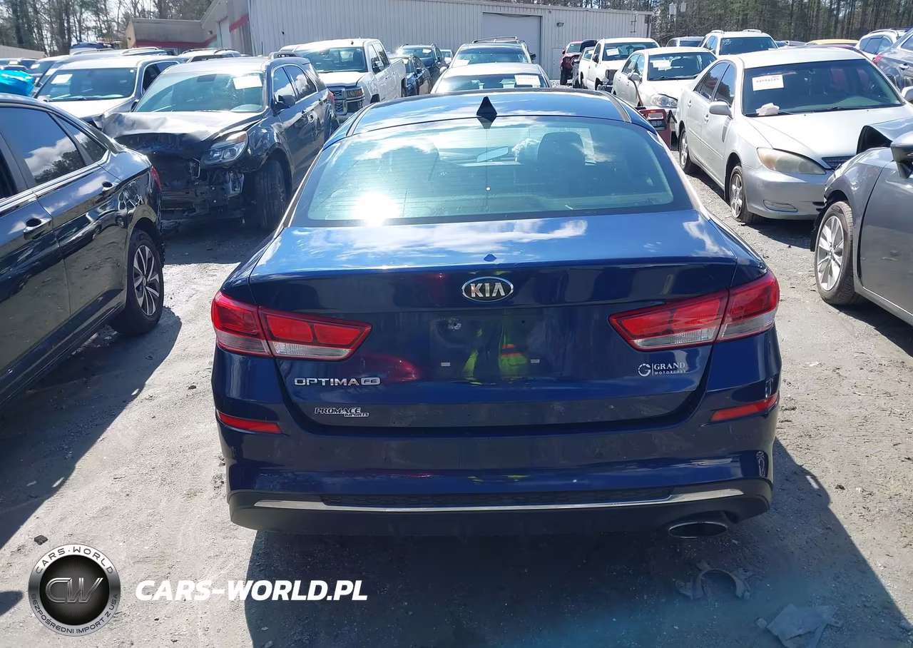 2019 Kia Optima Lx VIN:5XXGT4L38KG281159 - 17