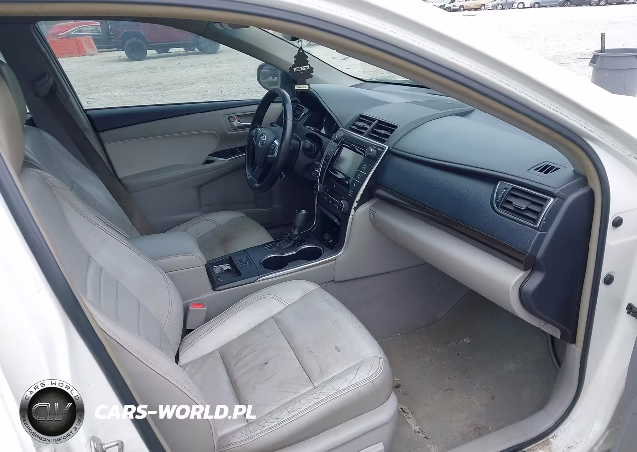 2015 Toyota Camry Xle VIN:4T1BF1FK6FU476742 - 5
