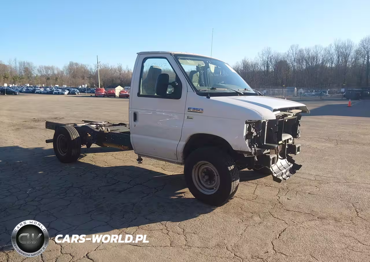 2017 Ford E-350 Cutaway