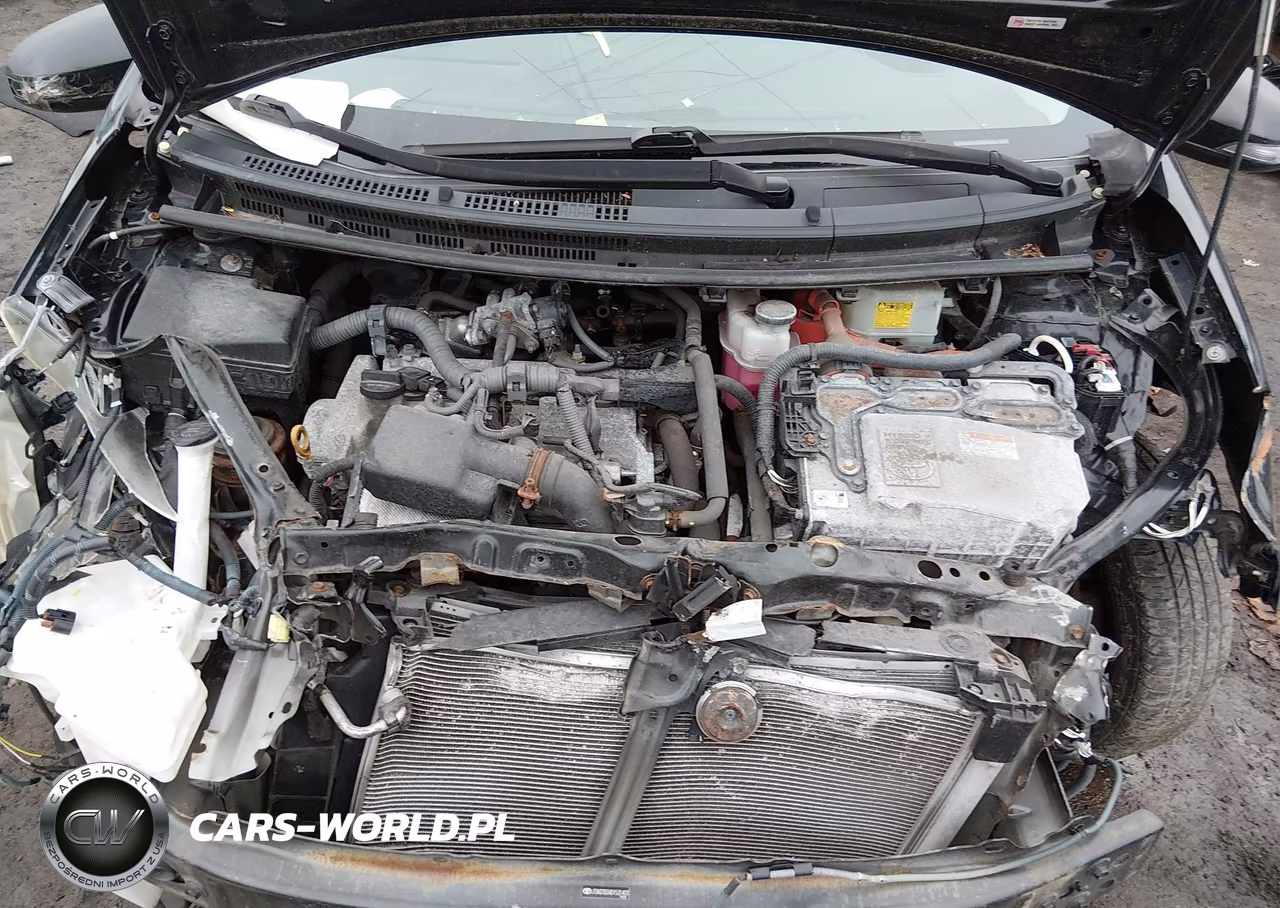2013 Toyota Prius C Two VIN:JTDKDTB34D1531403 - 10